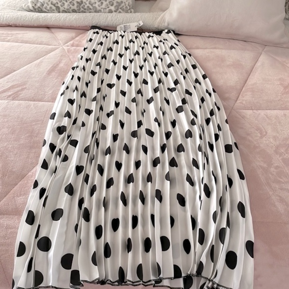 NWT Why Dress Pleated Maxi Skirt Size Medium White/Black Polka Dots